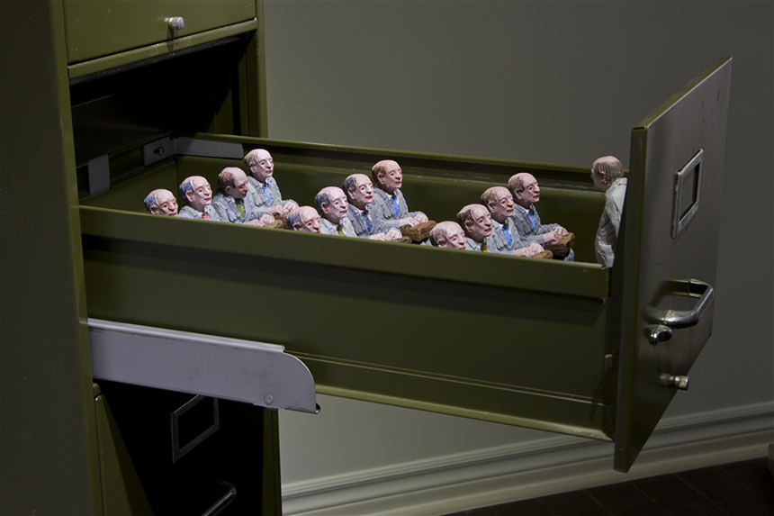 Na radnom mjestu. Slušaj vođu.