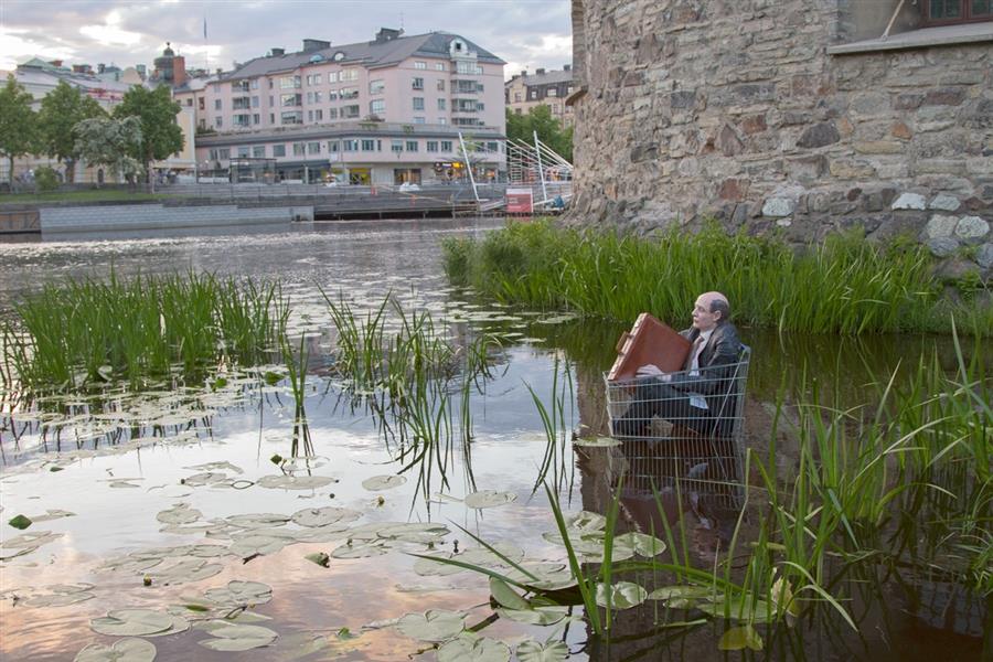 Bijeg od katastrofe, u šoping kolicima