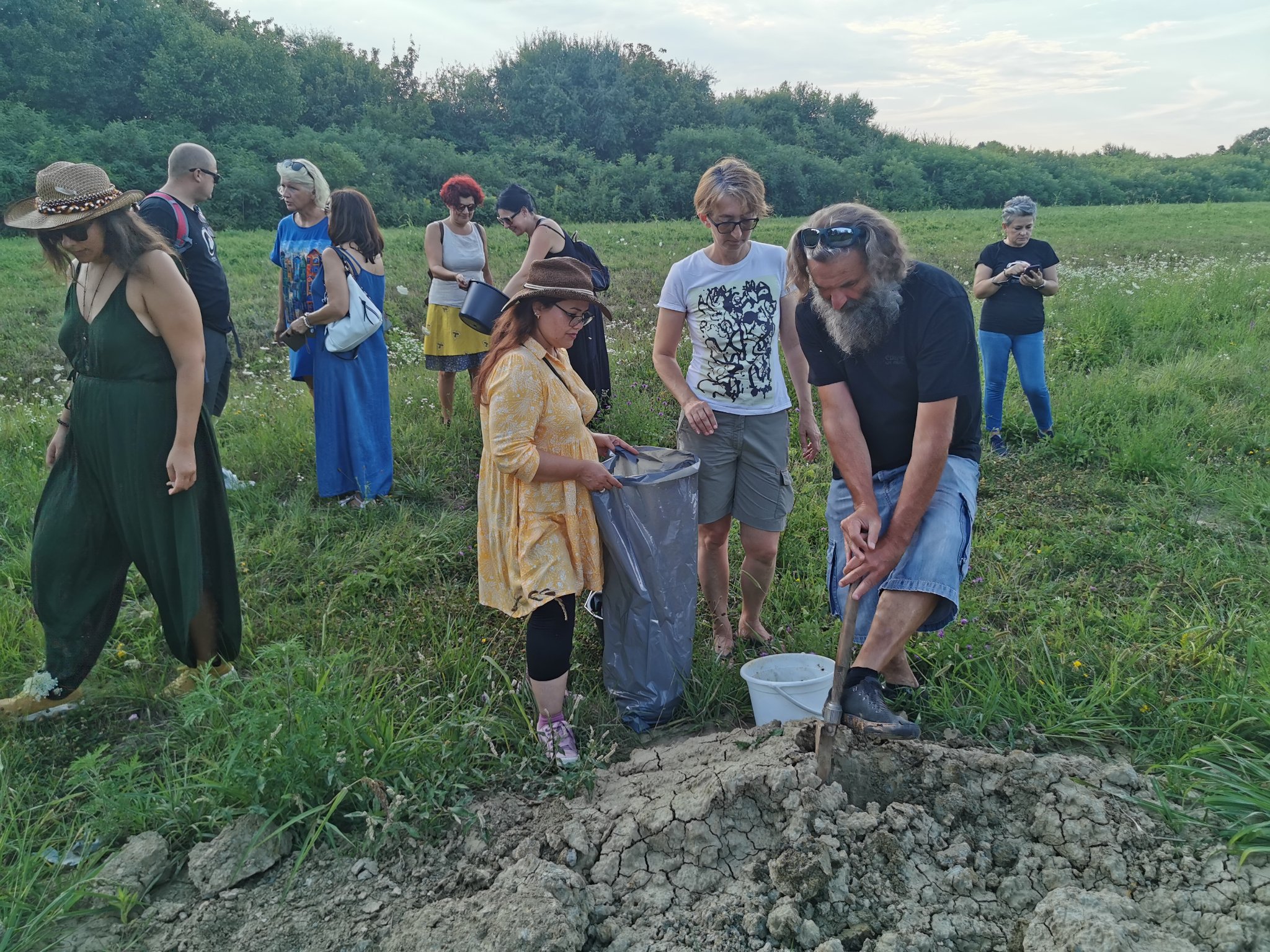 FLIK 2022 kopanje gline