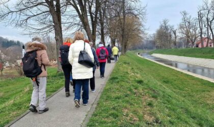 Hodaj s nama, volonterski program za aktivnu zajednicu